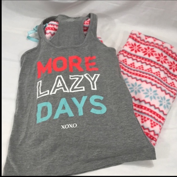 XOXO Snowflake More Lazy Days PJs Red White Size Medium - Picture 7 of 7